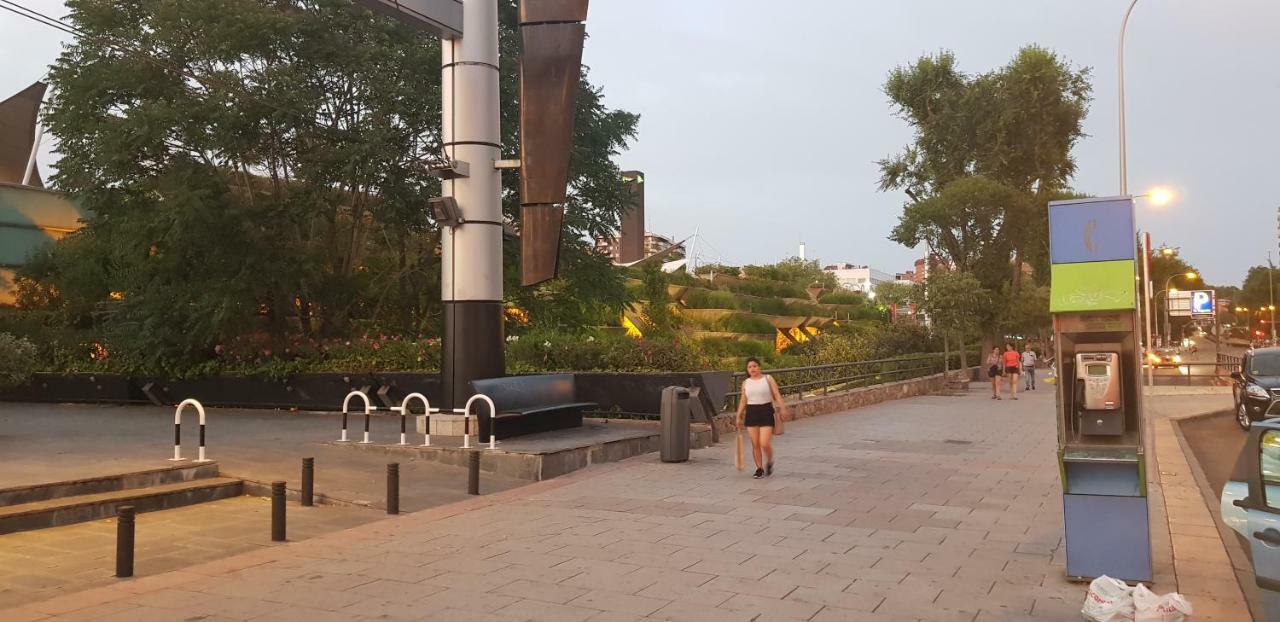 Apartamentos La Vaguada Suites Madrid Dış mekan fotoğraf