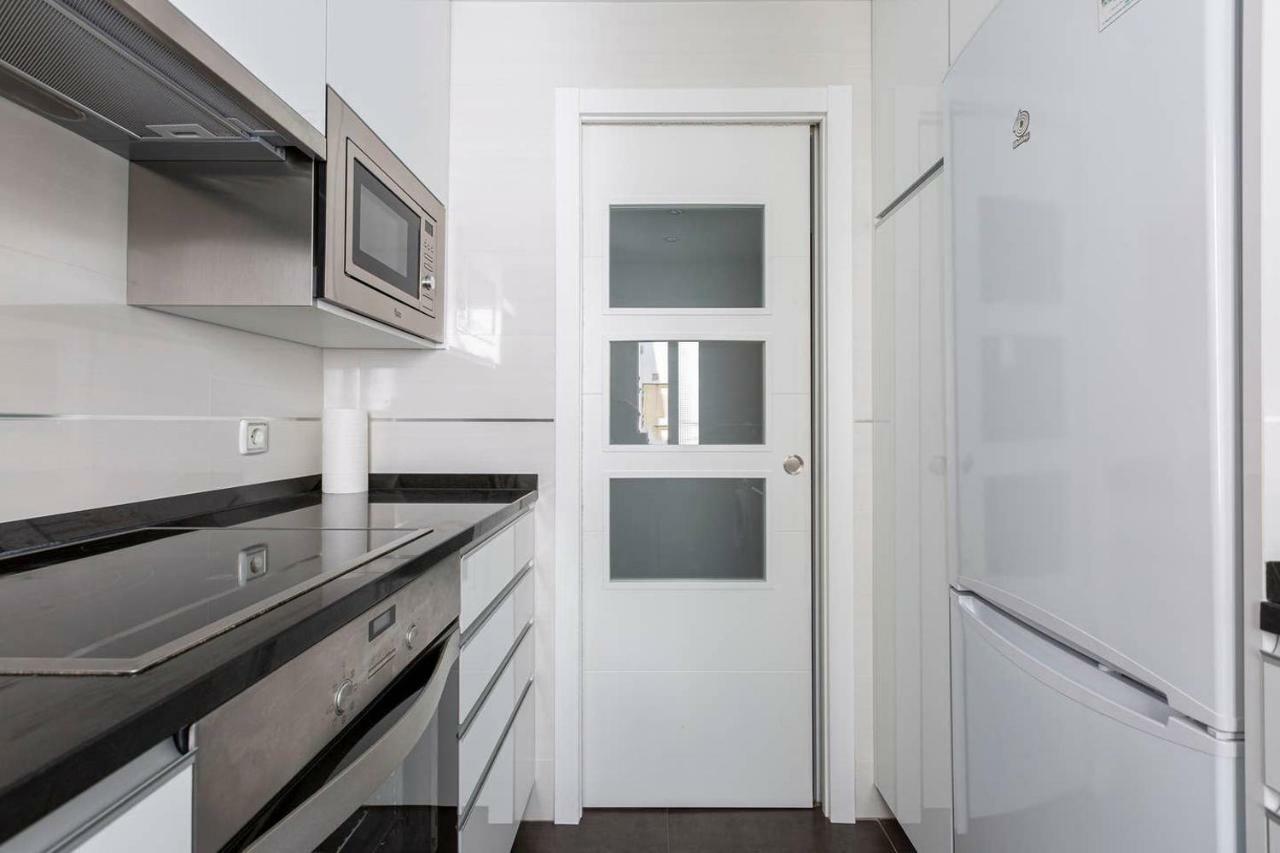 Apartamentos La Vaguada Suites Madrid Dış mekan fotoğraf